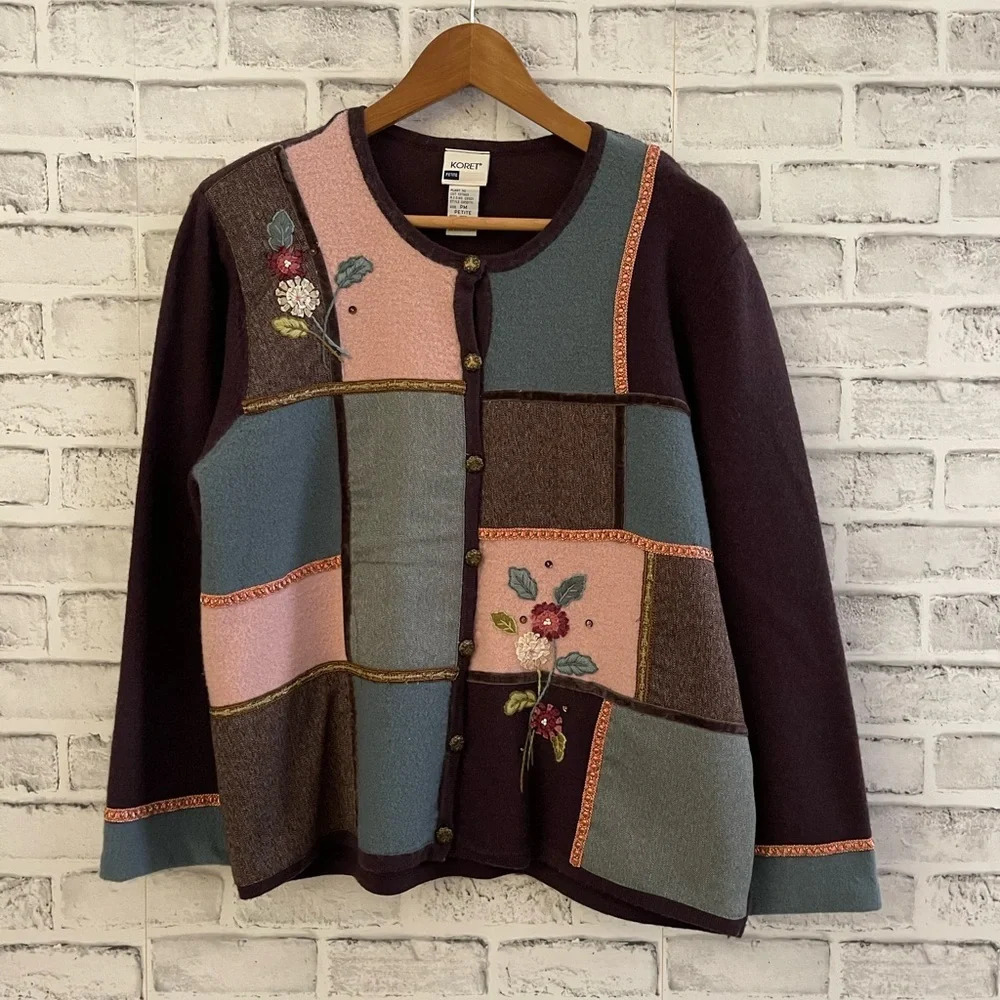 Women’s KORET embroidered embellished 100% wool patchwork sweater PM - Picture 1 of 6